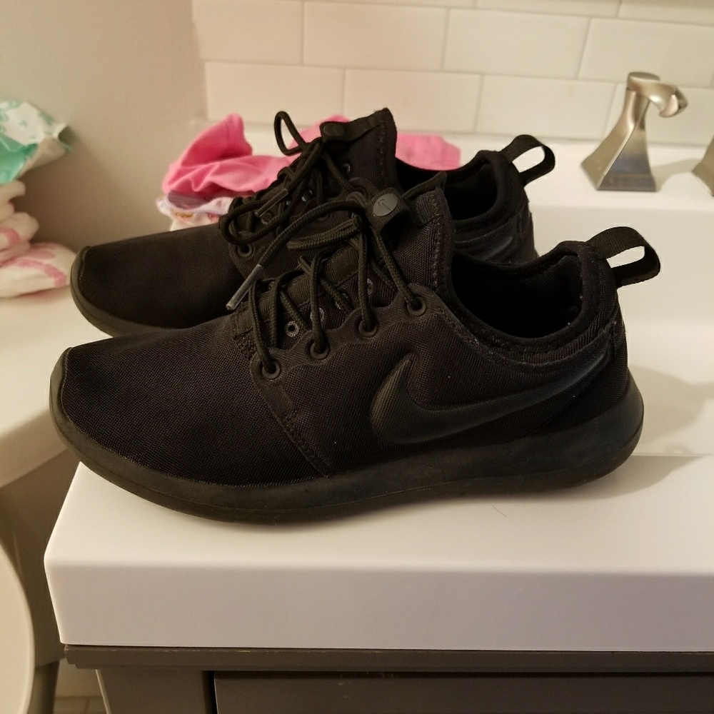 Womena nike rosha